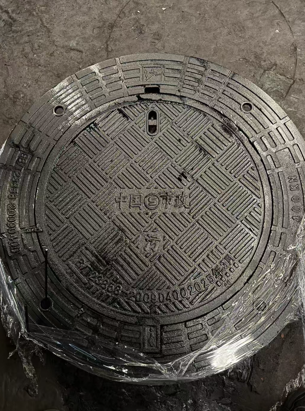 尼玛球墨铸铁防沉降井盖展示